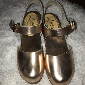 Rose Gold Metallic Clogs